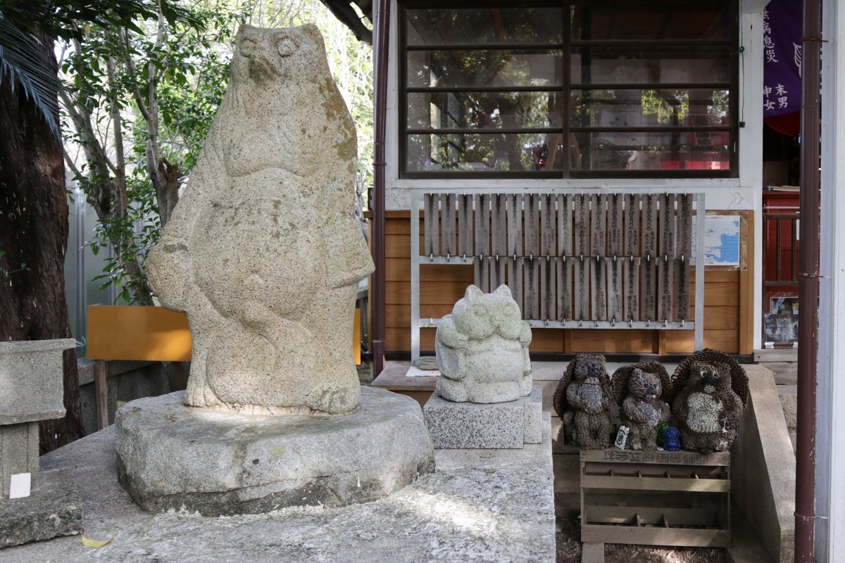 ⛩️ 금장 신사(킨초 진자) 이미지 3